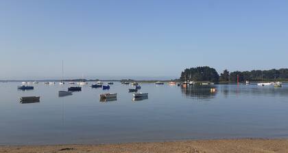Traditional fisherman's house 1 minute's walk from Langle beach in Séné.