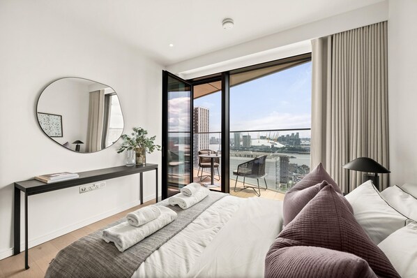 2 chambres, bureau, fer et planche à repasser, Wi-Fi gratuit