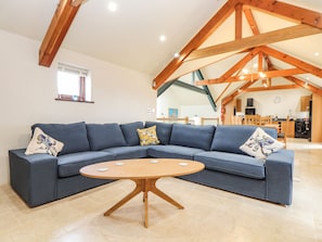 Cottage | Salle de séjour | Télévision, cheminée