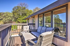 Property grounds - Balcony & Scenic View: Sonora Hideaway! (Sonora)
