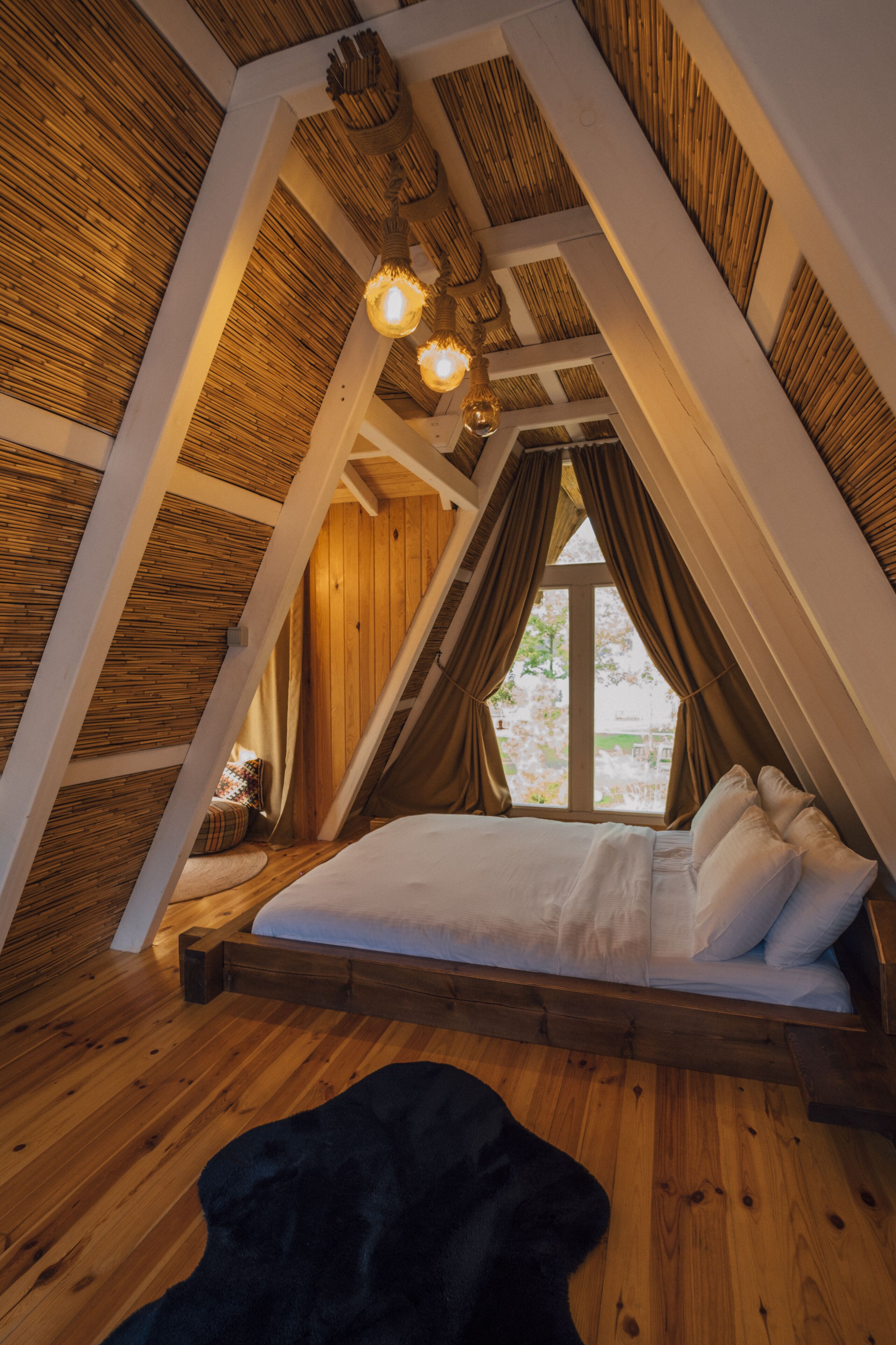 Grand Bungalow, 1 Double Bed, Terrace, Lake View | Premium bedding, memory foam beds, minibar, individually decorated