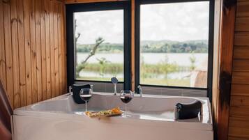 Maison Exécutive | Baignoire à jets