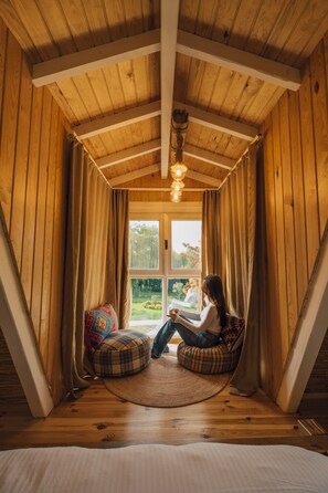 Bungalow Grand | Ropa de cama de alta calidad, colchones viscoelásticos, minibar