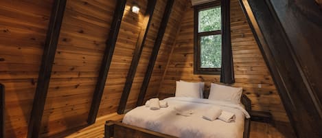 Family Bungalow | 1 bedroom, premium bedding, memory-foam beds, minibar