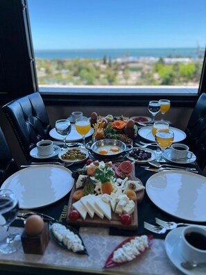 Dagelijks ontbijt voor onderweg inbegrepen