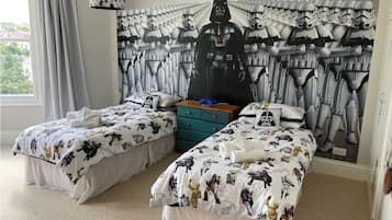 4 Schlafzimmer, BĂŒgeleisen/BĂŒgelbrett, Reisekinderbett, kostenloses WLAN