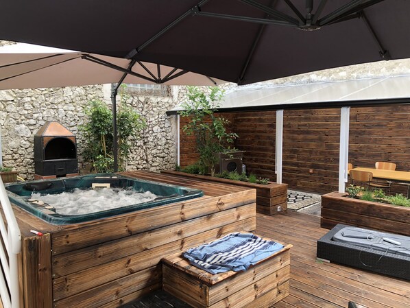 Enceinte de lâhĂ©bergement