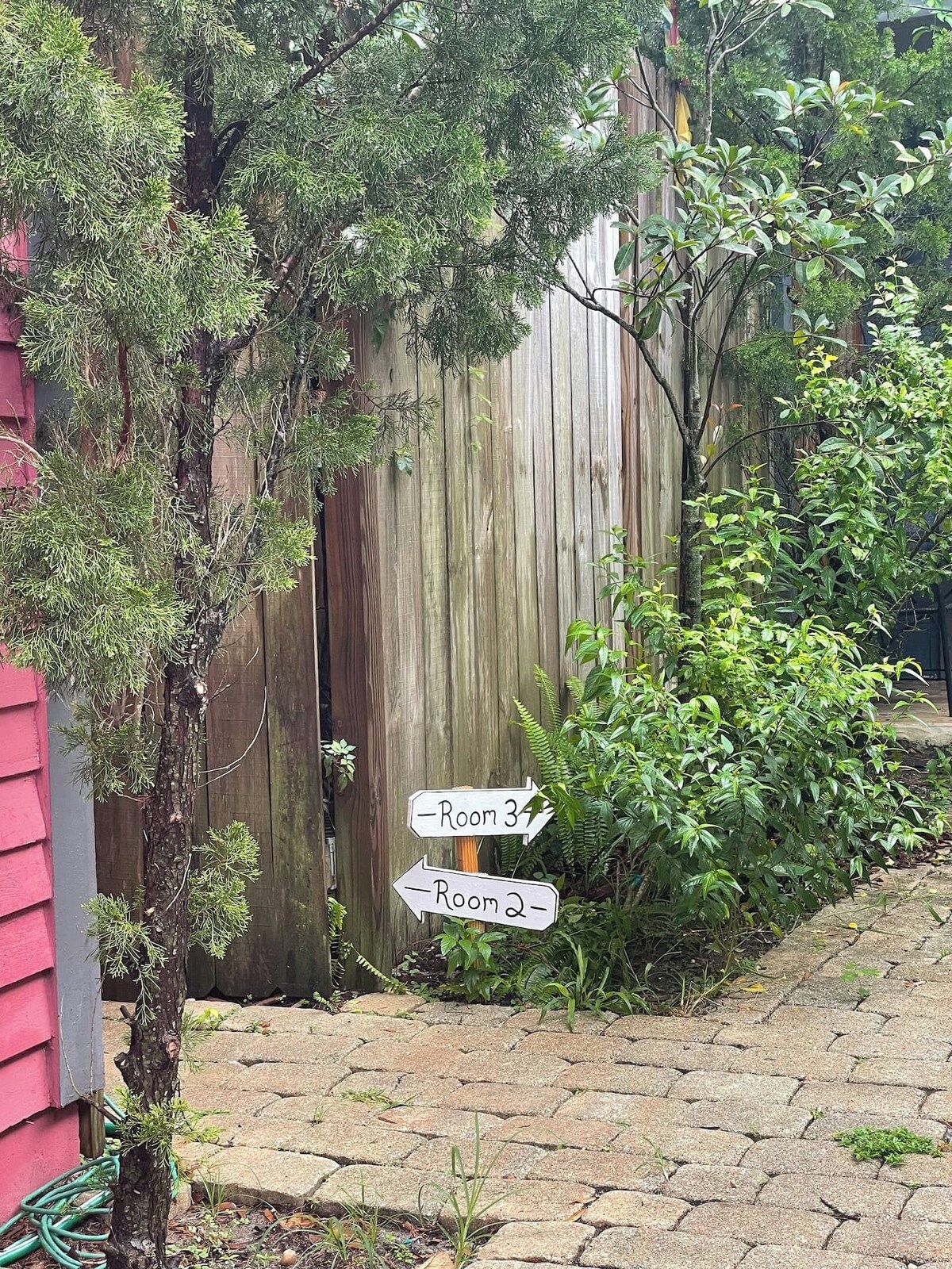 Photo 2 of Private Entrance, walking distance to St George with many tourist attractions