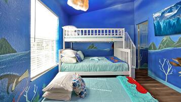 3 bedrooms, iron/ironing board, travel cot, free WiFi