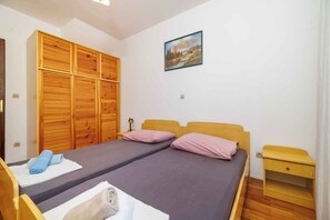 4 bedrooms, internet