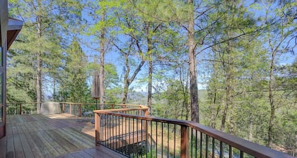 Lovely mountain home w/ large deck and forest view