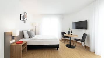 Studio (Amazing Studio Apartment) | Allergitestet sengetøy, skrivebord og skrivebord for bærbar PC