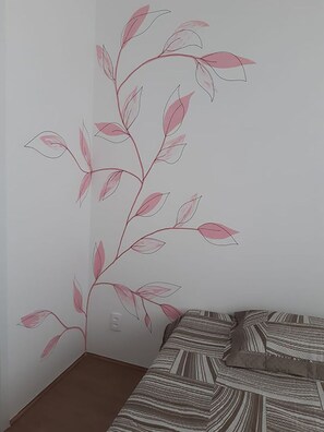 1 bedroom, free WiFi, bed sheets