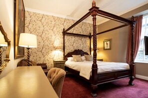 4 عدّة غرف نوم وبديكورات فريدة لكل غرفة وطراز فريد لكل وحدة