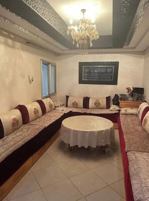 Interior - Furnished apartment, everything, close to the center (Kénitra)