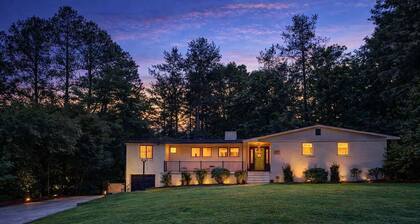 Spacious 4BR Near Pinehurst | Fire Pit + Games