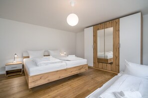 2 Schlafzimmer, Reisekinderbett, kostenloses WLAN