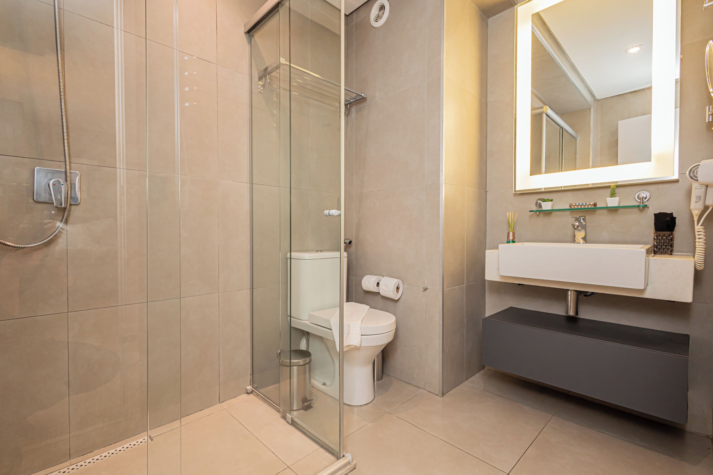 Premium Double Room | Bathroom