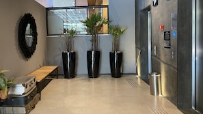 Elevator - APS - Alpha Stay By Anora Spaces (Barueri)