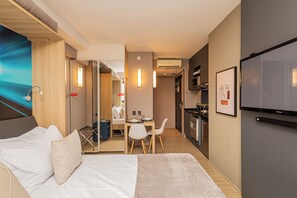 Family Studio - APS - Alpha Stay By Anora Spaces (Barueri)
