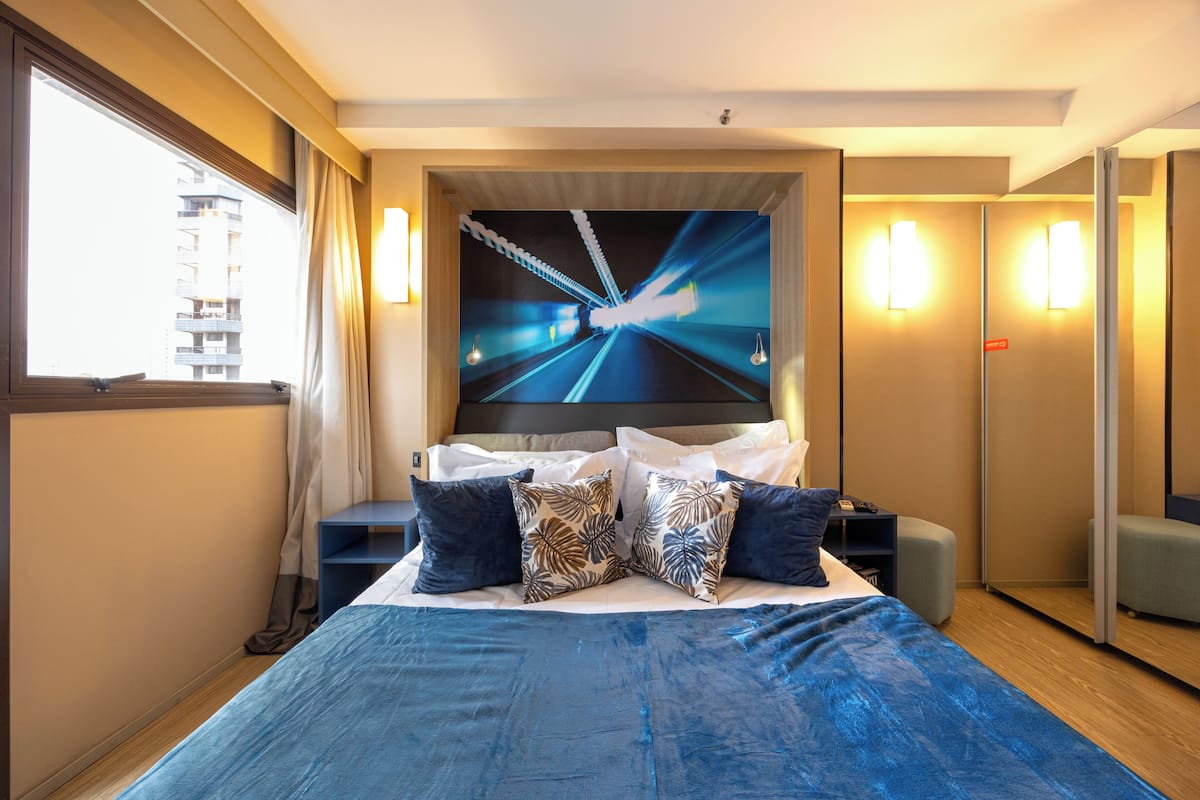 Kahden hengen premium-huone | Kannettavalle tietokoneelle sopiva työtila, ilmainen Wi-Fi