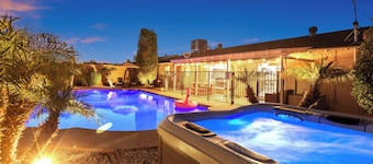 Beautiful 3BR home with free heated pool/spa! Near Old Town, ASU, golf & more.