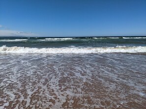 On the beach - Beach, Beach, Beach - Cabaneaux 1 (Chéticamp)