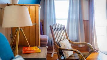 1 habitación, escritorio, tabla de planchar con plancha y wifi gratis