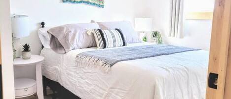 2 bedrooms, iron/ironing board, travel cot, WiFi