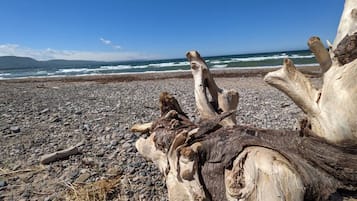 Una playa cerca
