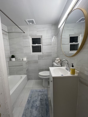 Bathtub