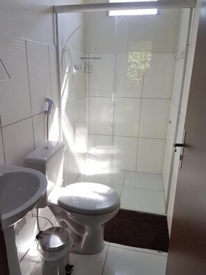Bathroom - Pousada Maramar (Fernando de Noronha)