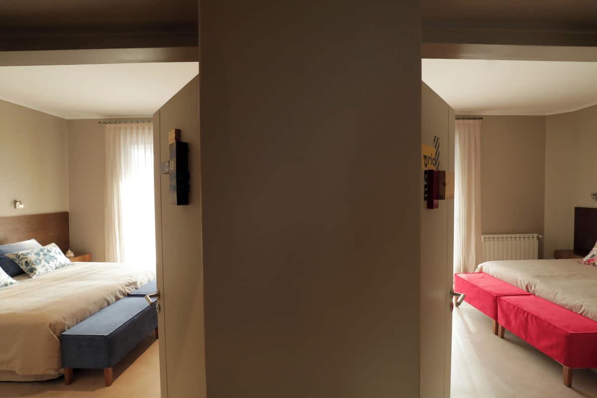Deluxe Room | Egyptian cotton sheets, premium bedding, minibar, in-room safe