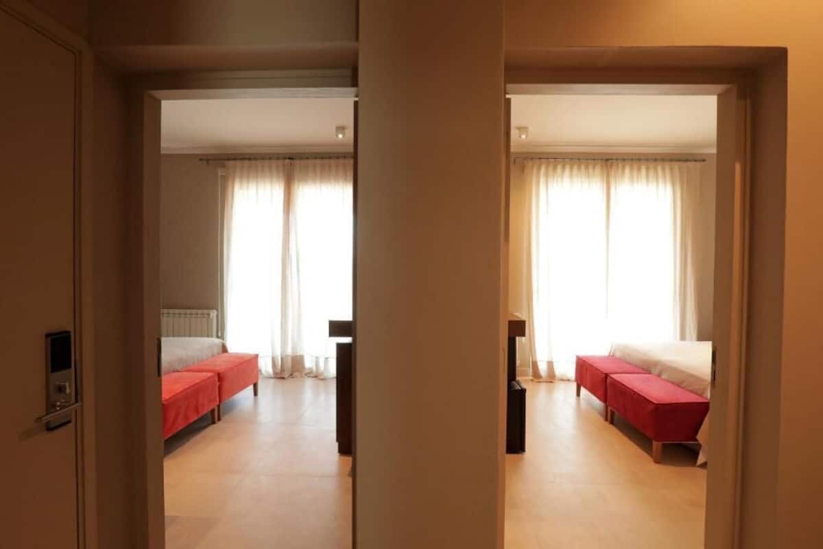 Sábanas de algodón egipcio, ropa de cama de alta calidad y minibar