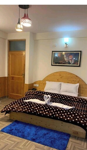 9 bedrooms, WiFi