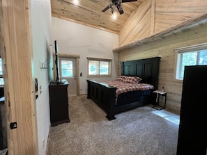 6 bedrooms, free WiFi, bed sheets