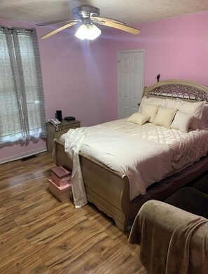2 bedrooms, free WiFi