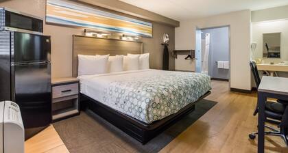 HomeTowne Studios By Red Roof Princeton – Ewing/ Lawrenceville