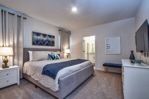 7 bedrooms, desk, iron/ironing board, WiFi
