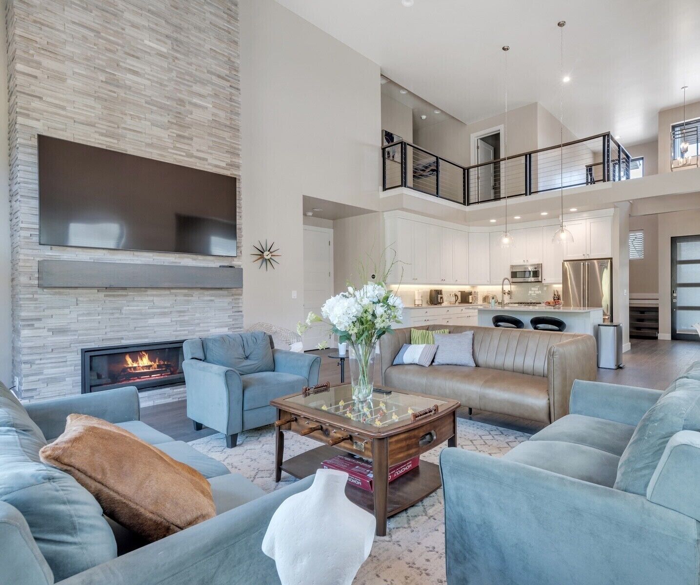 Spacious Lakeside Modern home mins to Deer Valley & Park City & Tesla charger