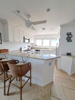 Residenza, 2 camere da letto | Cucina privata | Mini-frigorifero, microonde, macchina per tè/caffè