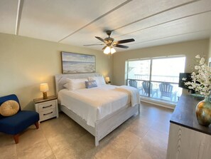2 bedrooms, desk, iron/ironing board, free WiFi - Saida Towers 3405 - By GISO Vacation Rentals (South Padre Island)