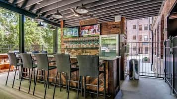 Bar (in der Unterkunft)