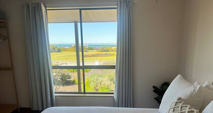 Captain's Quarters ~ Pet Friendly - Off Peak Special!