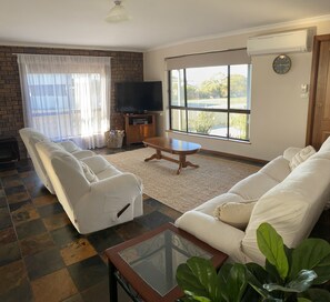 Fernseher, DVD-Player