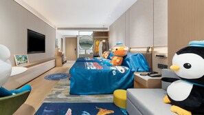 Premium bedding, down duvets, minibar, in-room safe