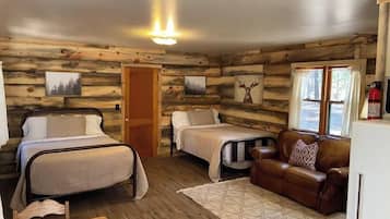 1 bedroom, bed sheets