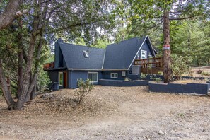 Exterior - Hot Tub Hideaway  (Idyllwild-Pine Cove)