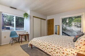 3 chambres, bureau, Wi-Fi gratuit, draps fournis