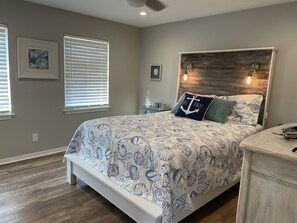 3 bedrooms, desk, travel cot, free WiFi